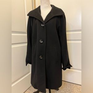 Ellen Tracy Black Trenchcoat